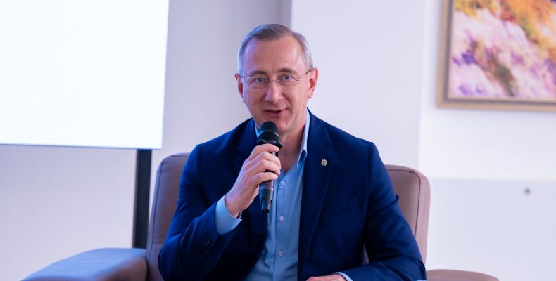 Владислав Шапша встретился со студентами
