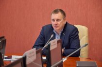 Геннадий Новосельцев провёл совещание по реализации народной программы 2025-2030