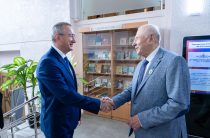 Валерий Сударенков представил книгу мемуаров «Моё время»