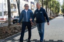 Владислав Шапша проконтролировал ход благоустройства улицы Чичерина в Калуге