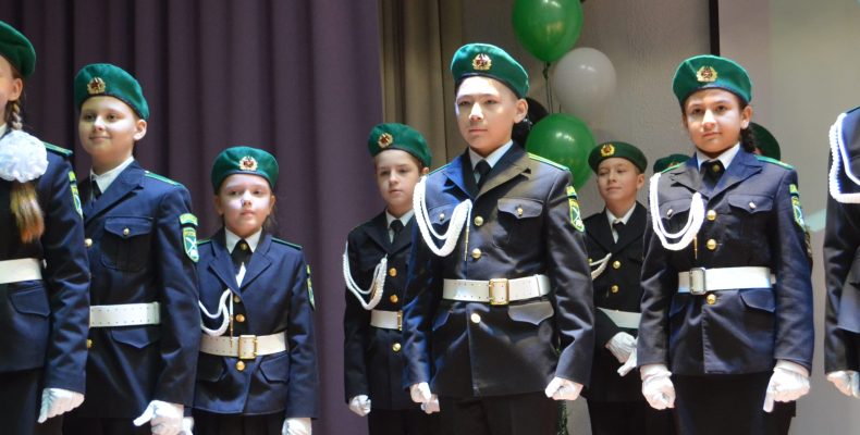 В школе №2 прошло «Посвящение в кадеты»
