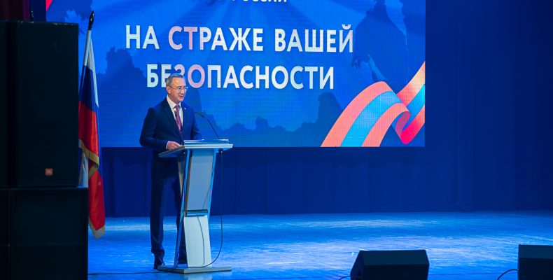 Владислав Шапша поздравил спасателей Калужской области с профессиональным праздником и 35-летием МЧС России