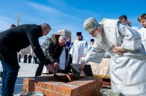 Владислав Шапша принял участие в мероприятии по освещению основания храма в честь Всемилостивого Спаса в Калуге