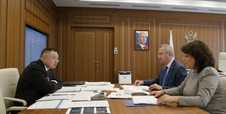 Владислав Шапша встретился с Министром строительства и жилищно-коммунального хозяйства России