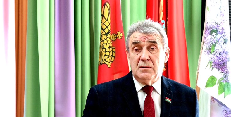 Педагог, депутат, наставник: Пётр Бобылёв встречает 70-летний юбилей