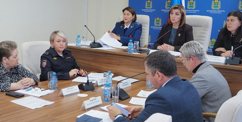 В комиссии по делам несовершеннолетних