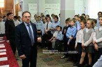 В районном Доме культуры открылась выставка Станислава Степанова
