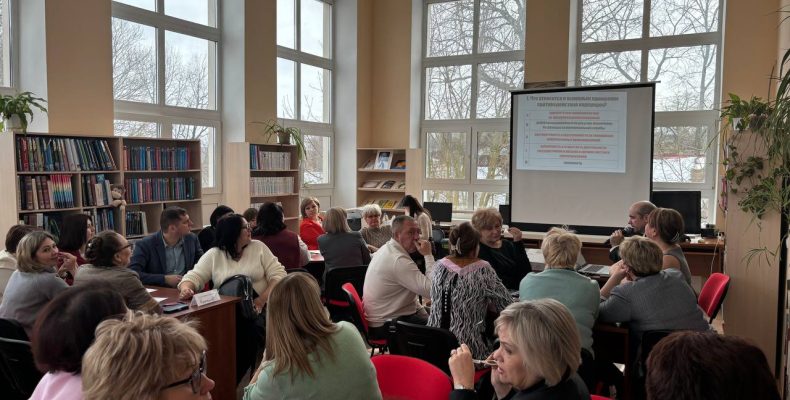 Более 400 муниципальных служащих Калужской области прошли  антикоррупционное обучение