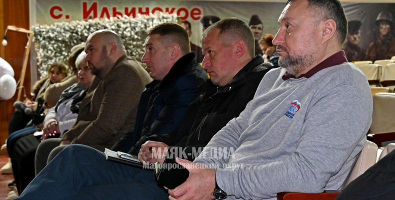 В  Ильинском прошёл отчёт руководителя территориального отдела