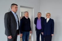 Сенатор Совета Федерации РФ Анатолий Артамонов посетил Детчинскую школу